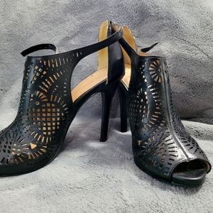 ❤️BCBGeneration Black Heels SZ 6.5